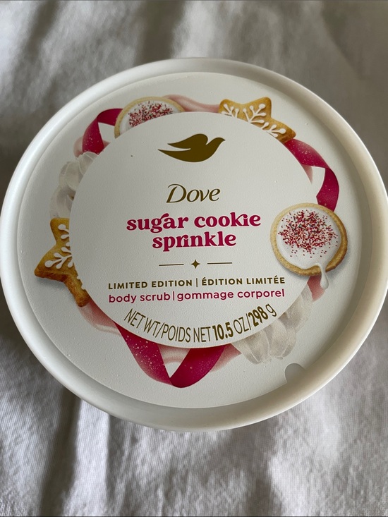 Dove Other - Dove Sugar Cookie Sprinkle Body Scrub - Pink
